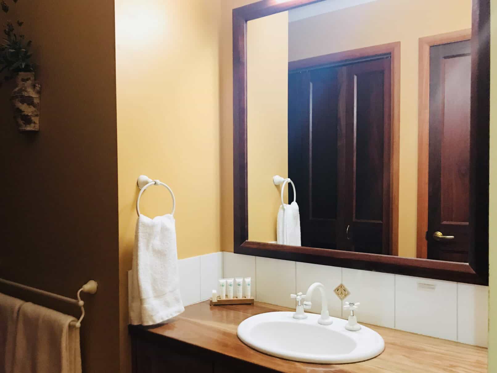 spa villa bathroom