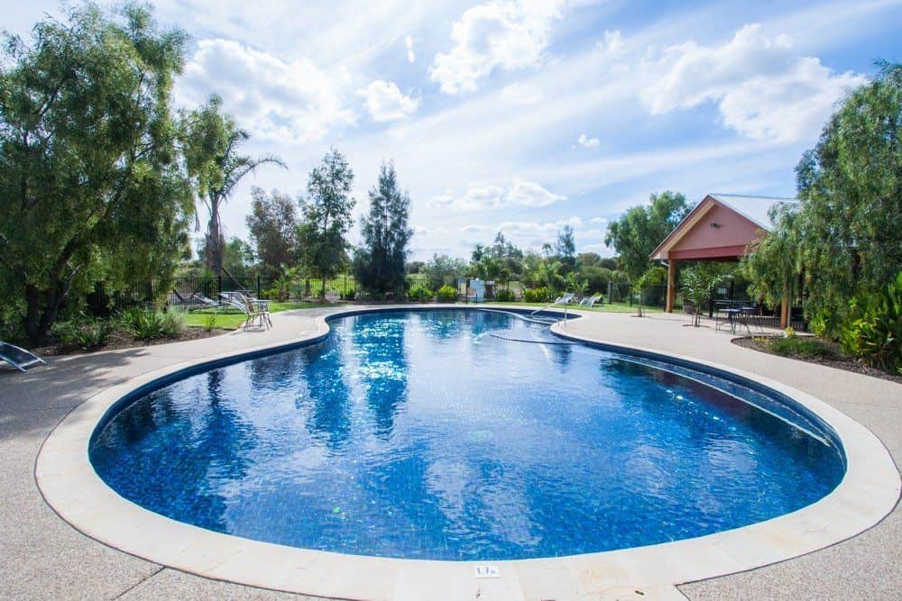 moama accommodation with pool
